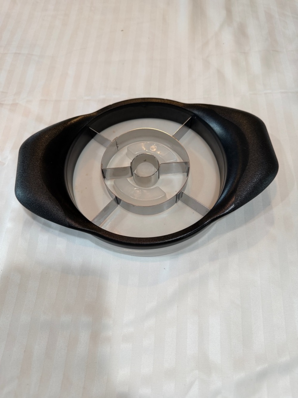 The Pampered Chef Pineapple Wedger